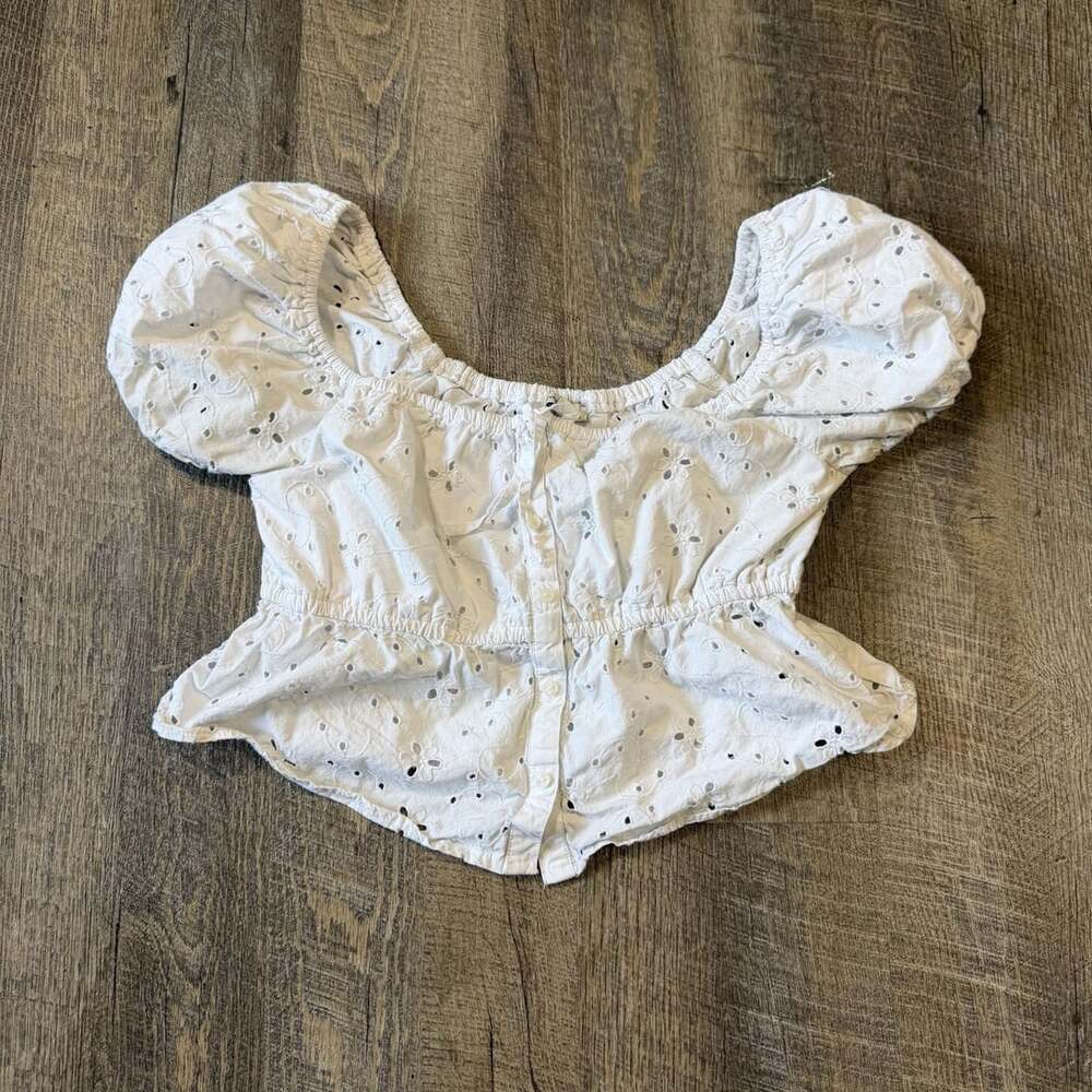 American Eagle White Eyelet Puff Sleeve Button-Up Crop Top
